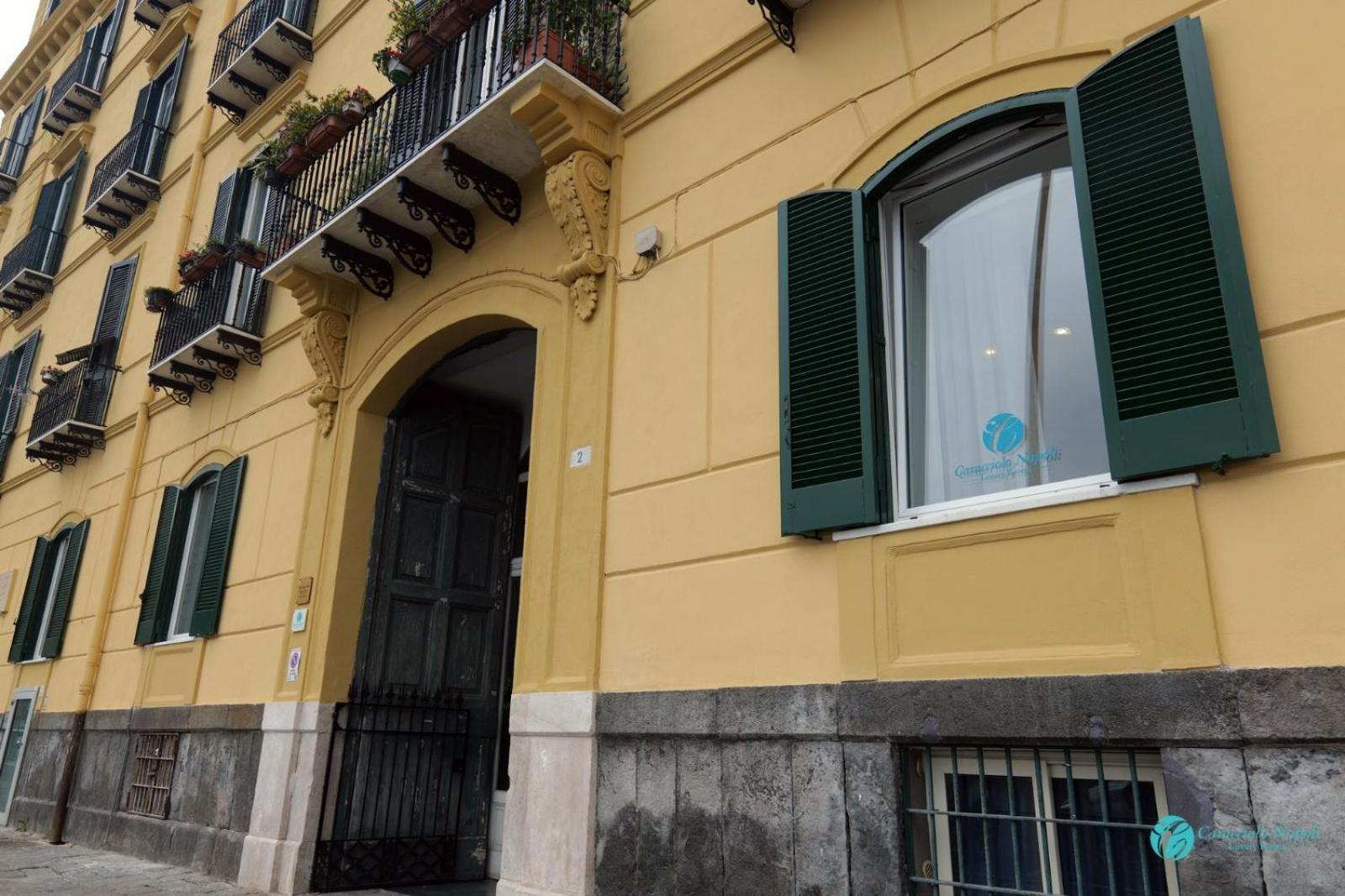 Caracciolo Napoli Beb Bed & Breakfast Exterior photo