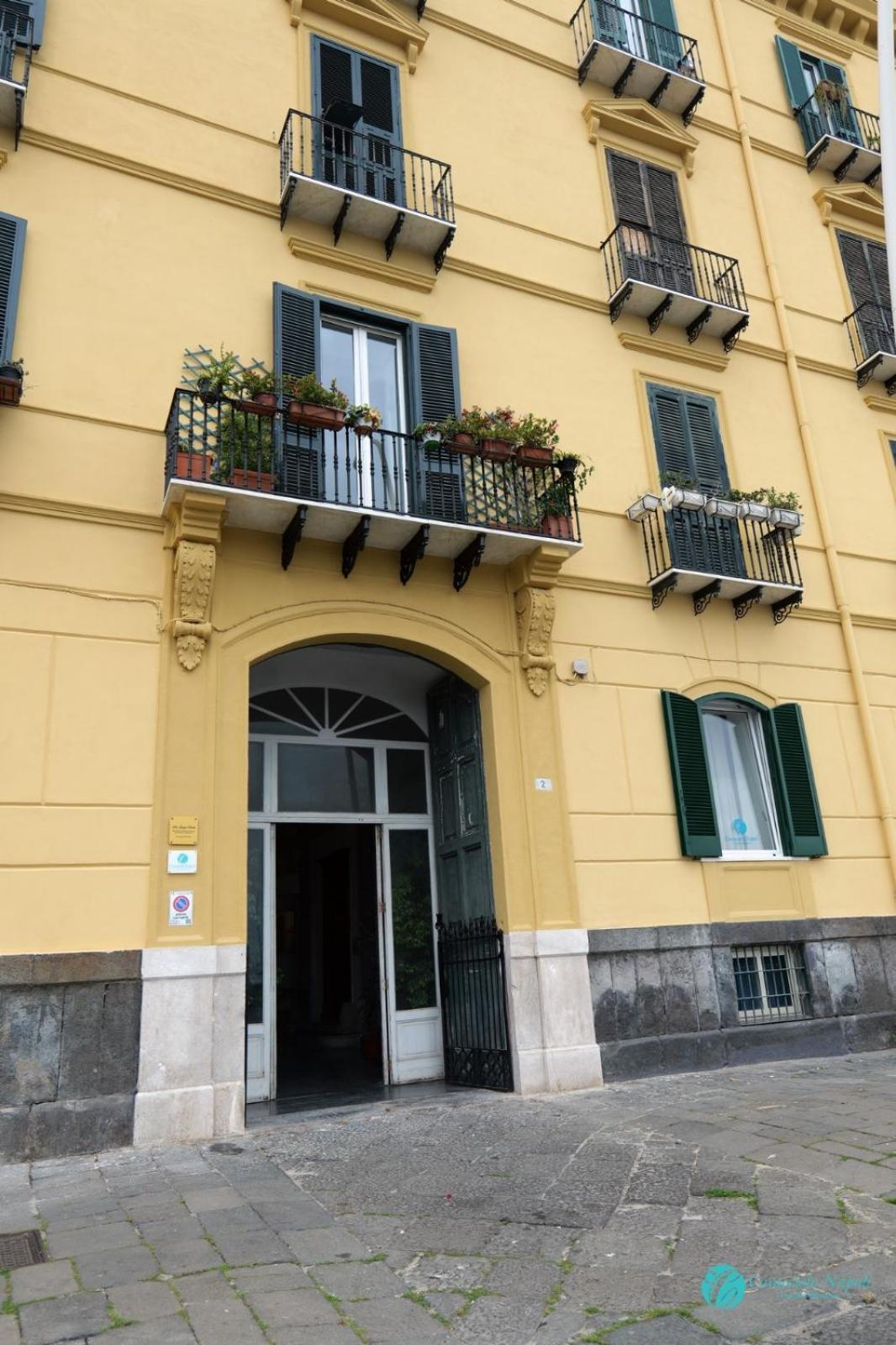 Caracciolo Napoli Beb Bed & Breakfast Exterior photo